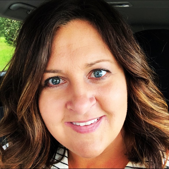 Meet your Posher, Cassie - Picture 1 of 1